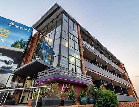 Kingsford Riverside Inn Brisbane Extérieur photo