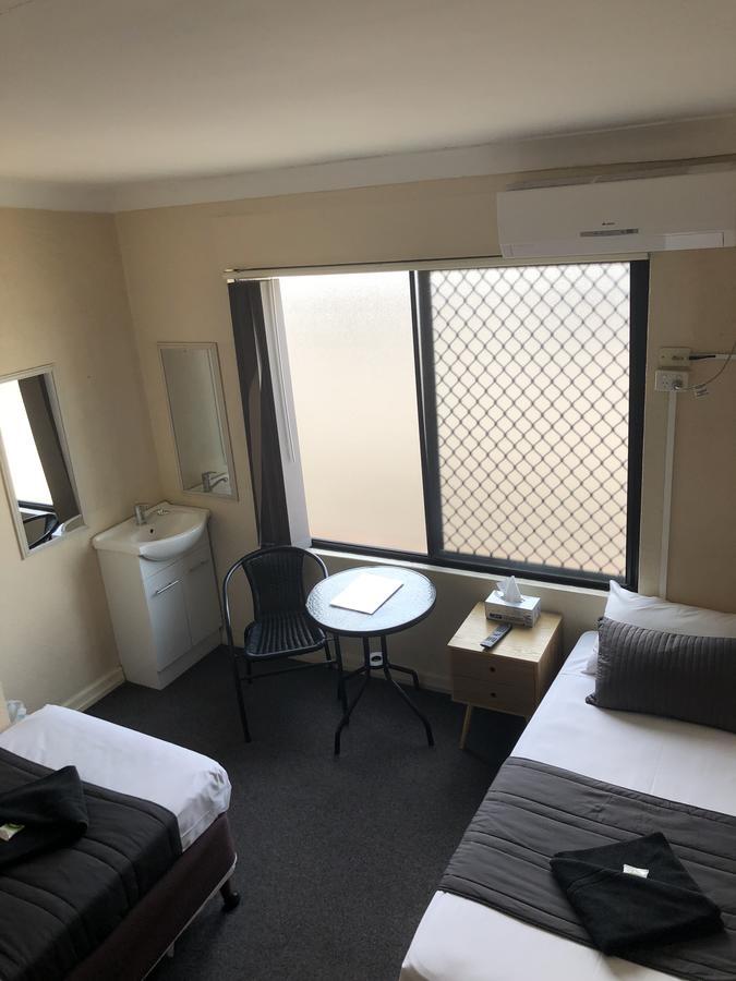 Kingsford Riverside Inn Brisbane Extérieur photo