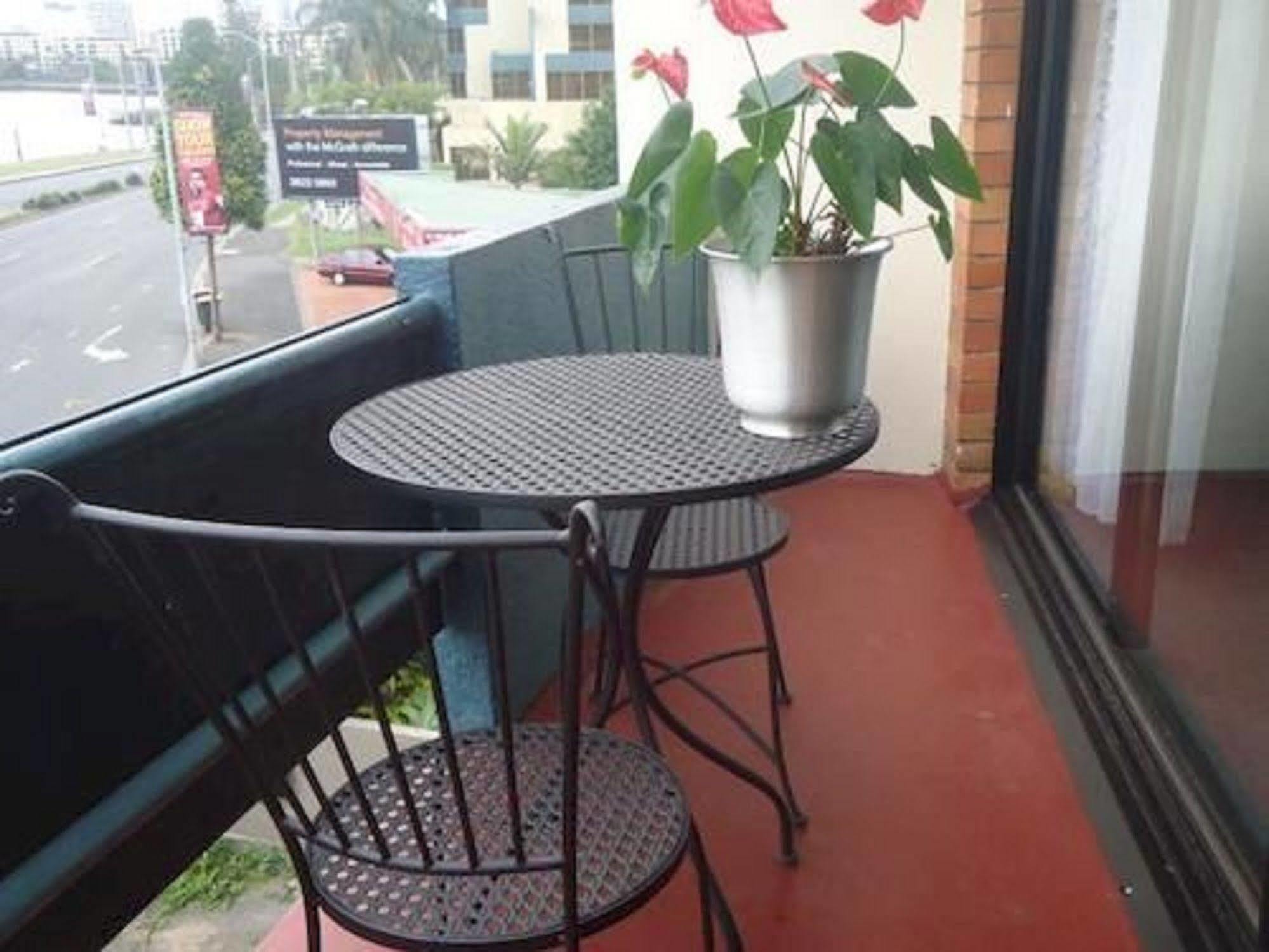 Kingsford Riverside Inn Brisbane Extérieur photo