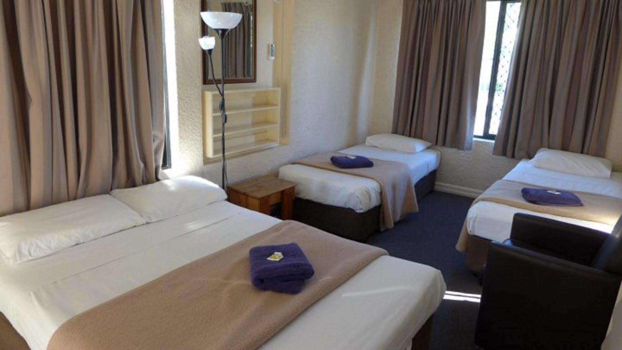 Kingsford Riverside Inn Brisbane Extérieur photo