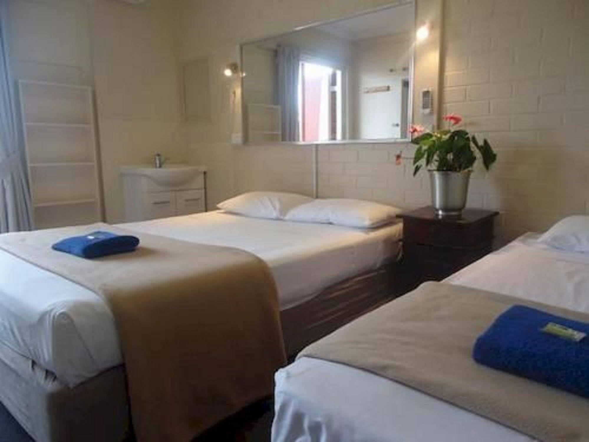 Kingsford Riverside Inn Brisbane Extérieur photo