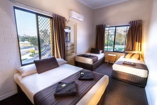 Kingsford Riverside Inn Brisbane Extérieur photo